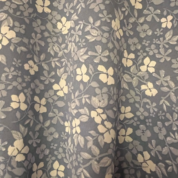 Pink Republic Light Blue/Periwinkle/White Delicate Floral Print Top - Picture 5 of 14